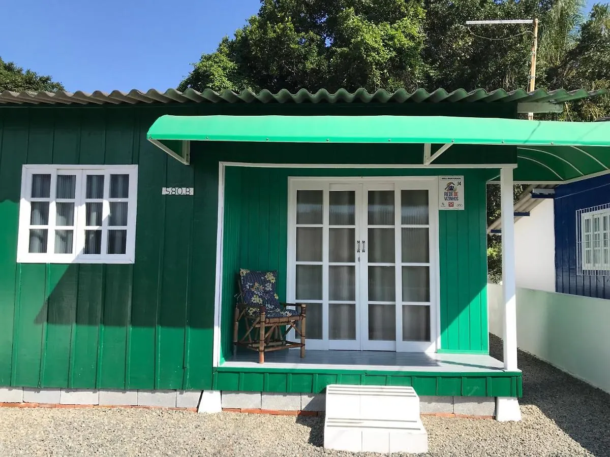 Сasa de vacaciones Casa Suzena 300 Metros Parque E Praias Penha  Brasil